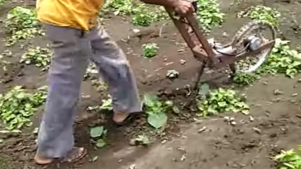 घरच्या घरी कोळपणी यंत्र तयार करण्याची संपूर्ण प्रक्रिया 